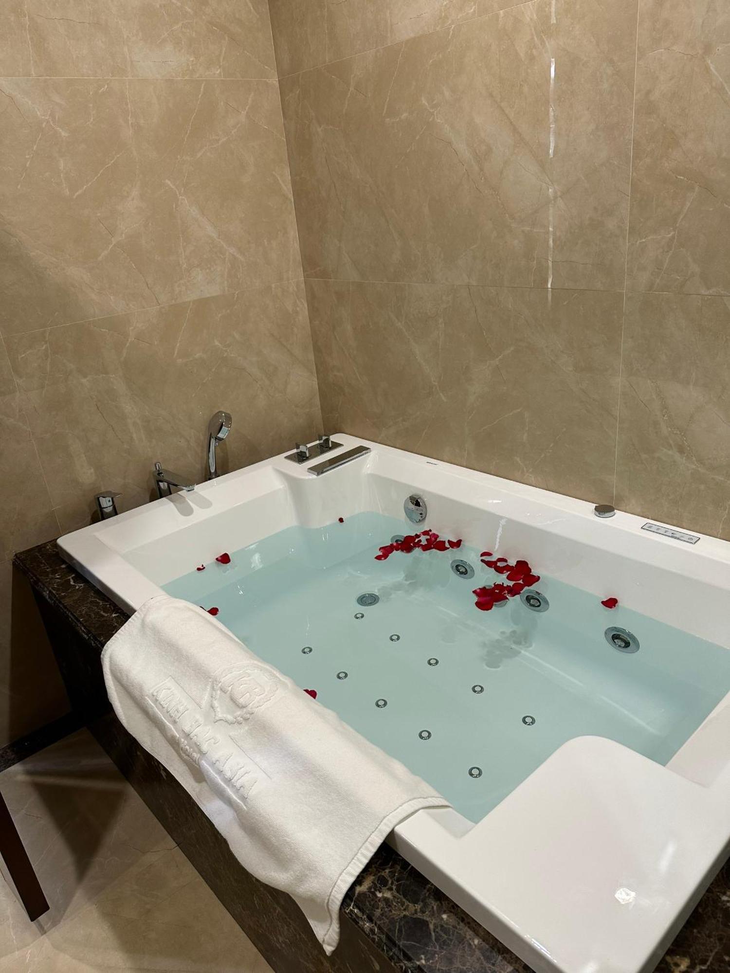 Kinh Bac Palace Hotel Bắc Ninh Kültér fotó
